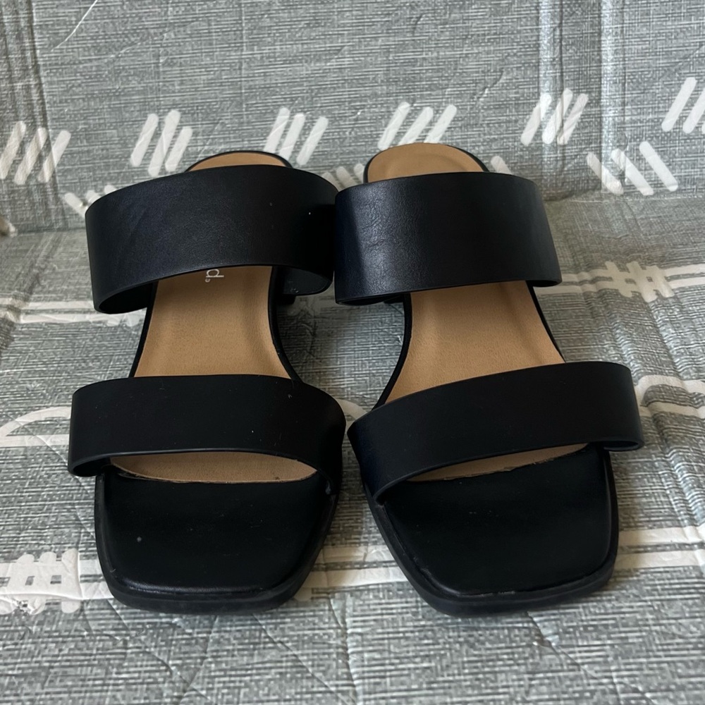 Cityclassified Black Women's Mule Sandals, Size 7.5 - Picture 5 of 8